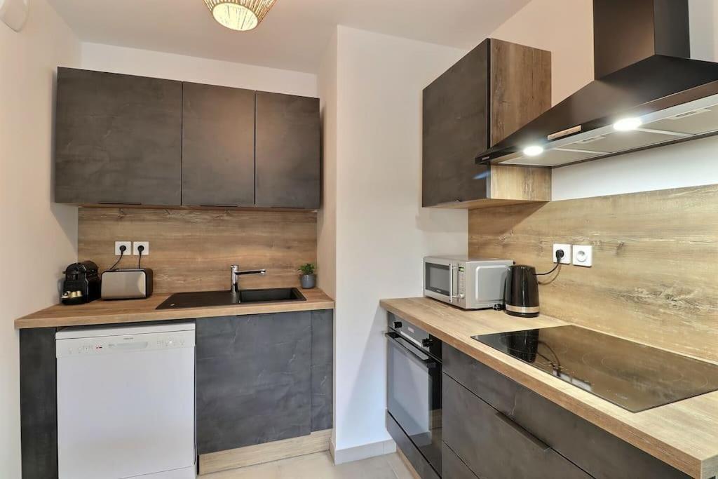Apartment Moderne - Terrasse - Piscine - Parking *