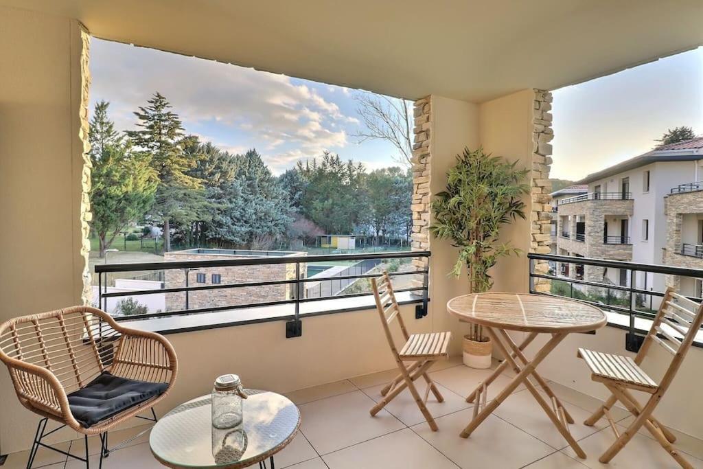 Moderne - Terrasse - Piscine - Parking Apartment